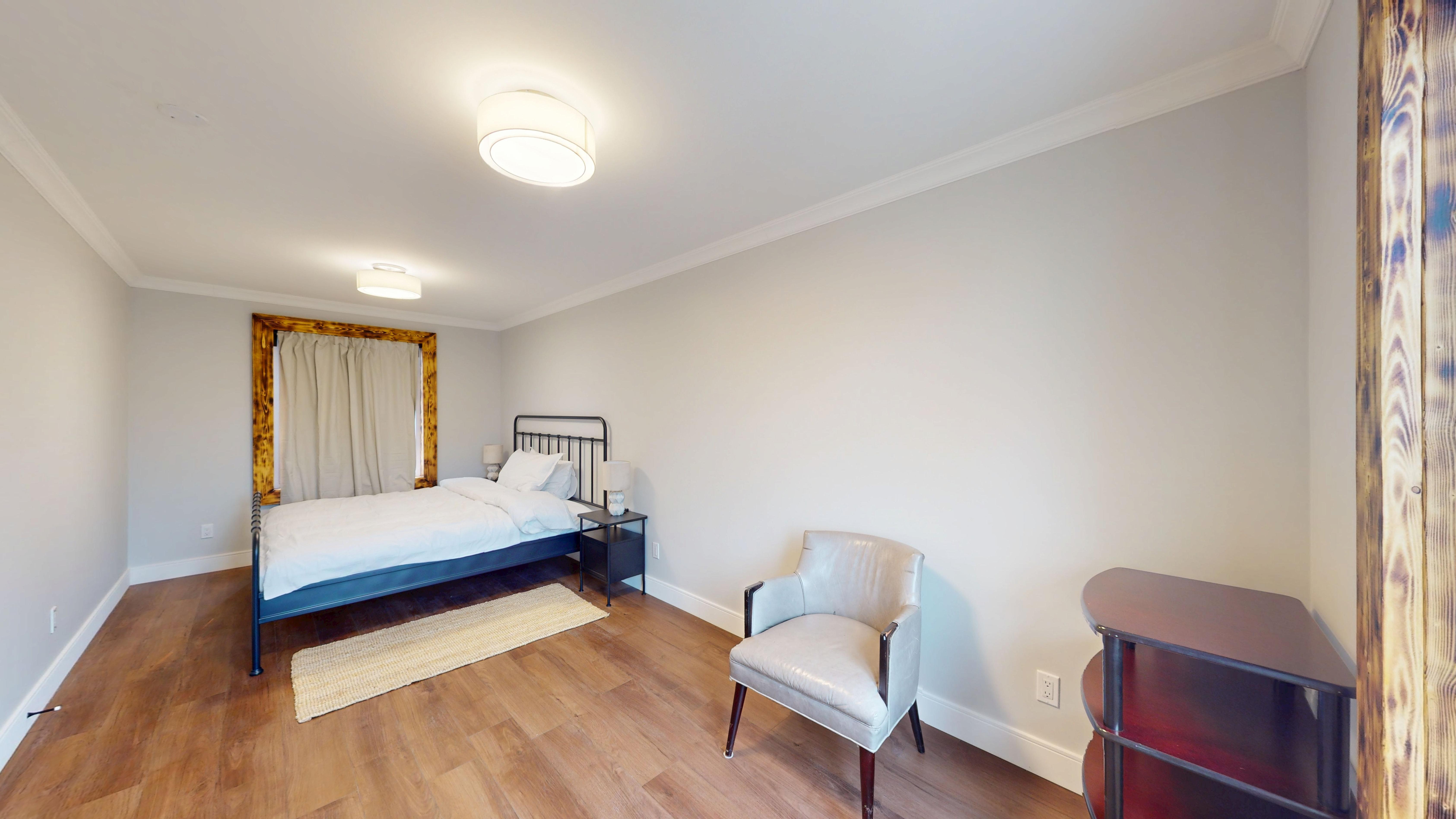 Additional upstairs bedroom, second angle